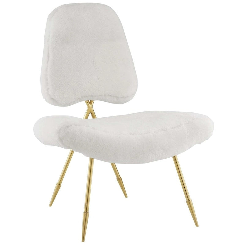 Gepolsterter Schaffell-Loungesessel mit Goldstahlrahmen